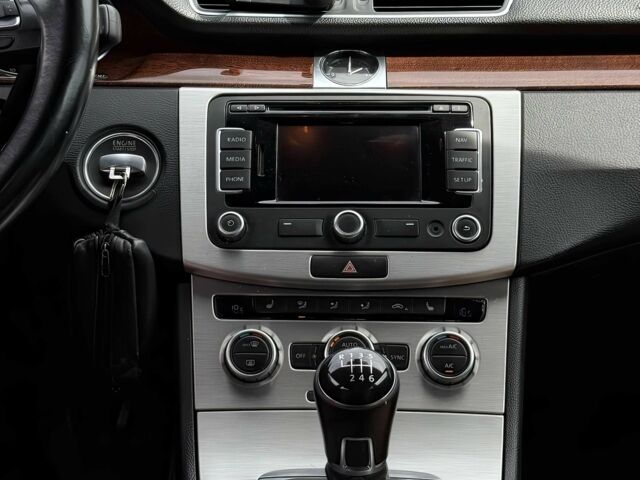 Черный Фольксваген Пассат Вариант, объемом двигателя 2 л и пробегом 83 тыс. км за 3500 $, фото 8 на Automoto.ua