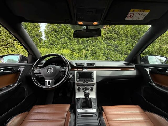 Черный Фольксваген Пассат Вариант, объемом двигателя 2 л и пробегом 83 тыс. км за 3500 $, фото 6 на Automoto.ua