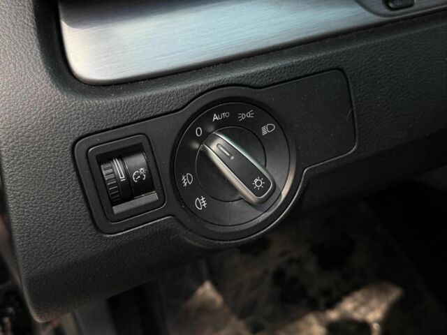 Черный Фольксваген Пассат Вариант, объемом двигателя 2 л и пробегом 230 тыс. км за 11700 $, фото 10 на Automoto.ua