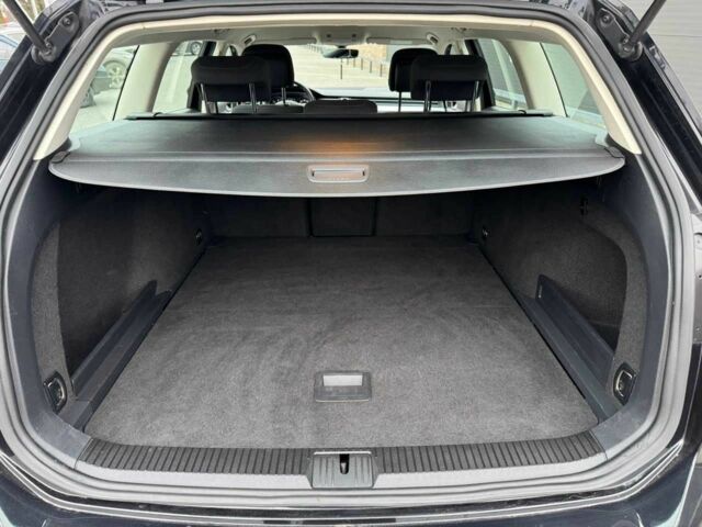 Чорний Фольксваген Пассат Варіант, об'ємом двигуна 2 л та пробігом 190 тис. км за 14899 $, фото 3 на Automoto.ua