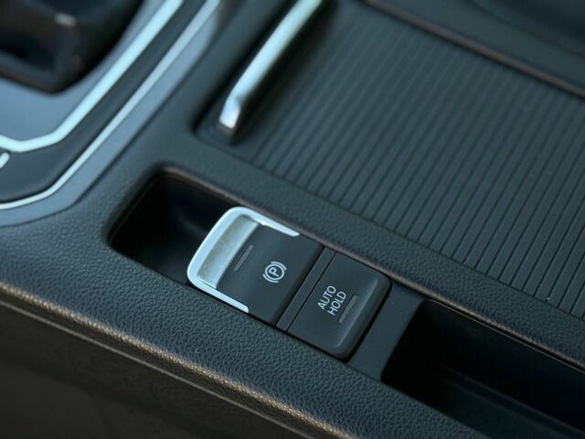 Черный Фольксваген Пассат Вариант, объемом двигателя 2 л и пробегом 250 тыс. км за 13500 $, фото 22 на Automoto.ua