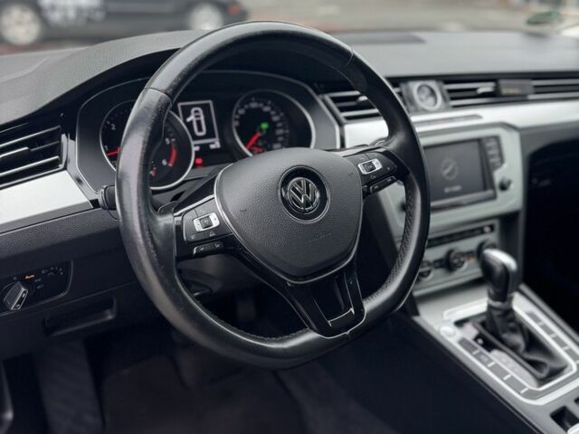 Чорний Фольксваген Пассат Варіант, об'ємом двигуна 2 л та пробігом 265 тис. км за 13400 $, фото 6 на Automoto.ua