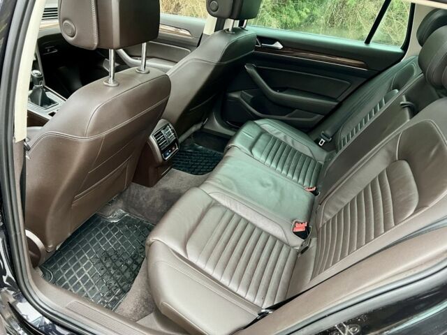 Черный Фольксваген Пассат Вариант, объемом двигателя 2 л и пробегом 225 тыс. км за 13500 $, фото 19 на Automoto.ua