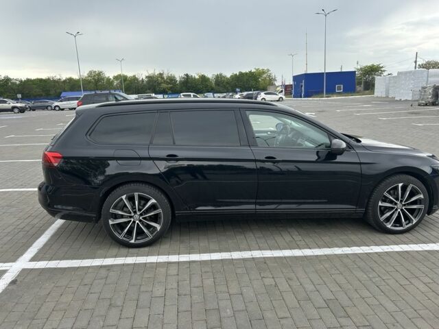 Чорний Фольксваген Пассат Варіант, об'ємом двигуна 2 л та пробігом 240 тис. км за 13300 $, фото 3 на Automoto.ua