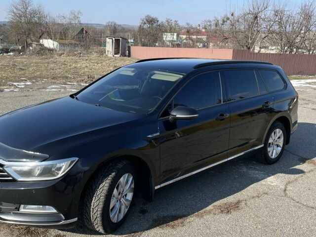 Чорний Фольксваген Пассат Варіант, об'ємом двигуна 2 л та пробігом 280 тис. км за 12500 $, фото 3 на Automoto.ua