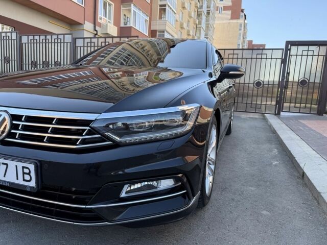 Черный Фольксваген Пассат Вариант, объемом двигателя 1.6 л и пробегом 335 тыс. км за 15950 $, фото 11 на Automoto.ua