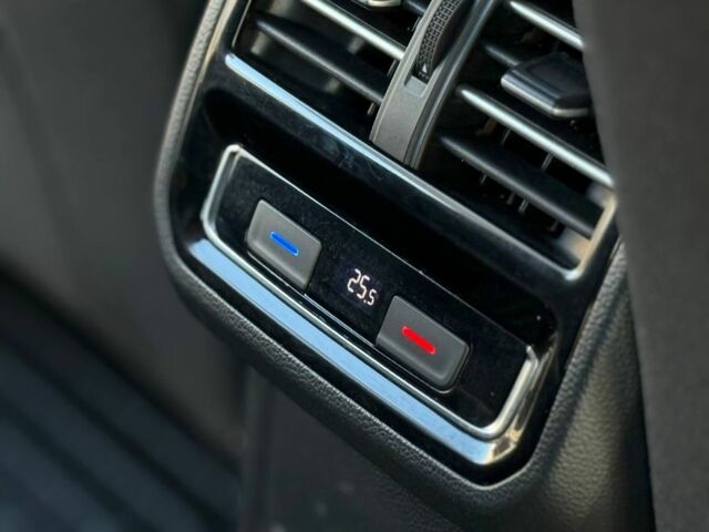 Черный Фольксваген Пассат Вариант, объемом двигателя 2 л и пробегом 250 тыс. км за 13500 $, фото 15 на Automoto.ua