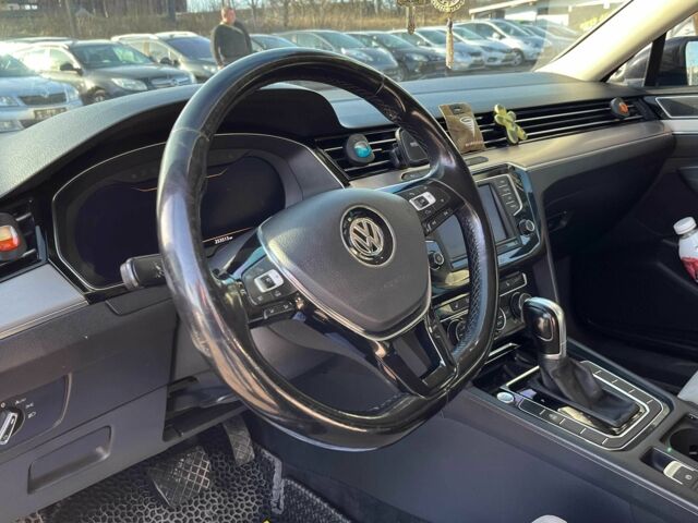 Черный Фольксваген Пассат Вариант, объемом двигателя 2 л и пробегом 252 тыс. км за 16950 $, фото 9 на Automoto.ua