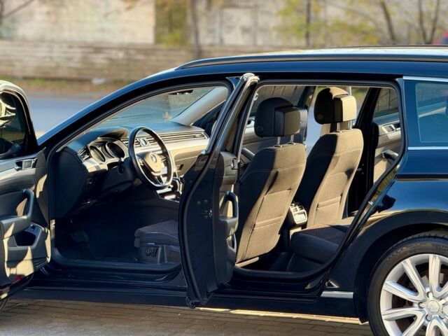 Черный Фольксваген Пассат Вариант, объемом двигателя 2 л и пробегом 250 тыс. км за 13500 $, фото 10 на Automoto.ua