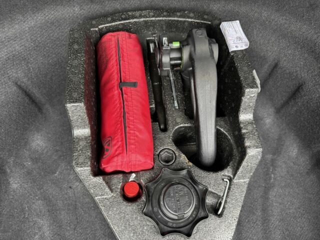 Чорний Фольксваген Пассат Варіант, об'ємом двигуна 2 л та пробігом 228 тис. км за 14900 $, фото 11 на Automoto.ua