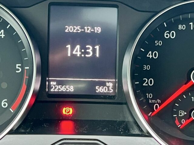 Черный Фольксваген Пассат Вариант, объемом двигателя 2 л и пробегом 225 тыс. км за 13500 $, фото 23 на Automoto.ua