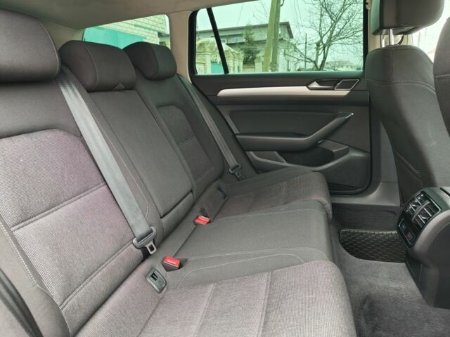 Чорний Фольксваген Пассат Варіант, об'ємом двигуна 2 л та пробігом 248 тис. км за 13400 $, фото 19 на Automoto.ua