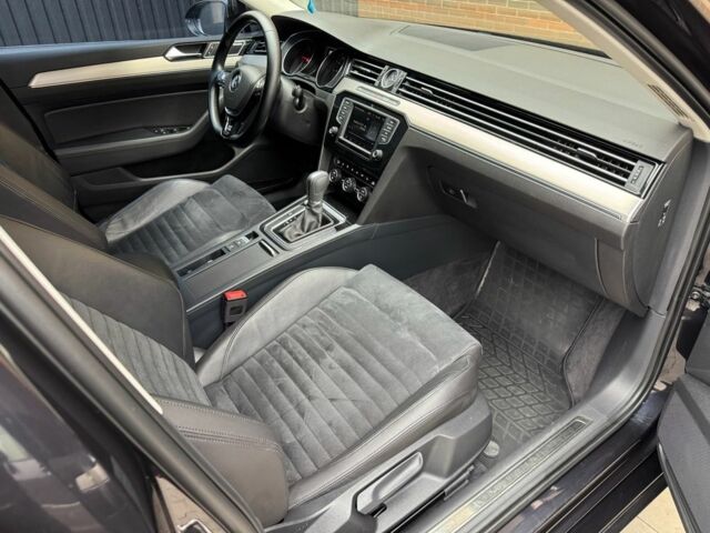 Чорний Фольксваген Пассат Варіант, об'ємом двигуна 2 л та пробігом 228 тис. км за 14900 $, фото 7 на Automoto.ua