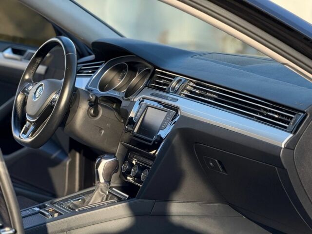 Черный Фольксваген Пассат Вариант, объемом двигателя 2 л и пробегом 250 тыс. км за 13500 $, фото 14 на Automoto.ua