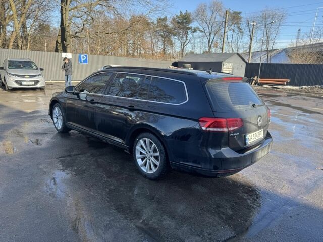 Черный Фольксваген Пассат Вариант, объемом двигателя 1.6 л и пробегом 295 тыс. км за 12000 $, фото 1 на Automoto.ua