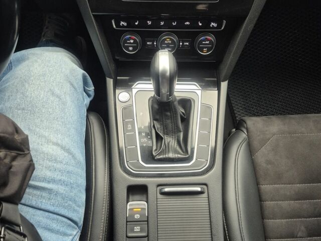 Чорний Фольксваген Пассат Варіант, об'ємом двигуна 2 л та пробігом 340 тис. км за 13900 $, фото 5 на Automoto.ua