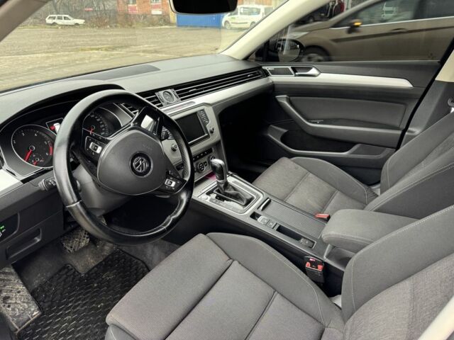 Черный Фольксваген Пассат Вариант, объемом двигателя 2 л и пробегом 248 тыс. км за 14900 $, фото 5 на Automoto.ua