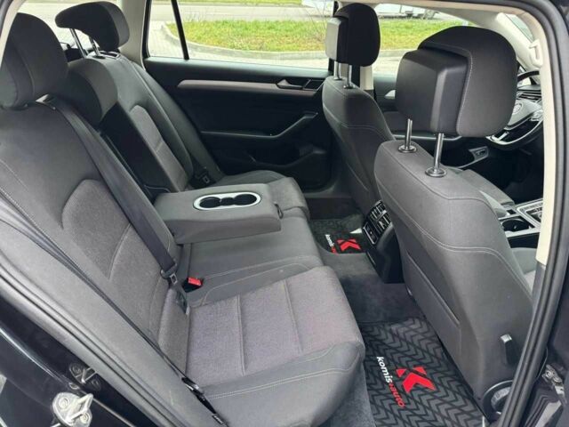 Чорний Фольксваген Пассат Варіант, об'ємом двигуна 2 л та пробігом 190 тис. км за 14899 $, фото 19 на Automoto.ua