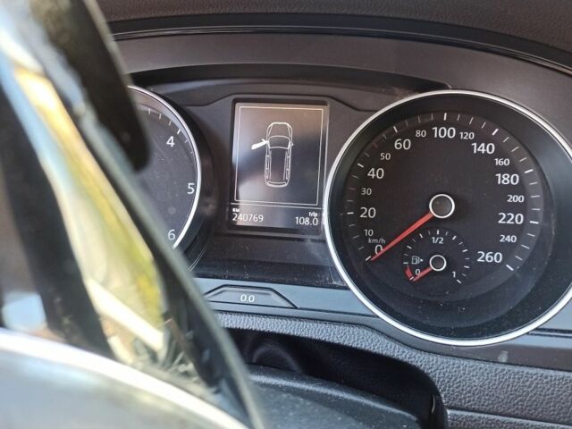 Черный Фольксваген Пассат Вариант, объемом двигателя 1.6 л и пробегом 240 тыс. км за 13500 $, фото 11 на Automoto.ua