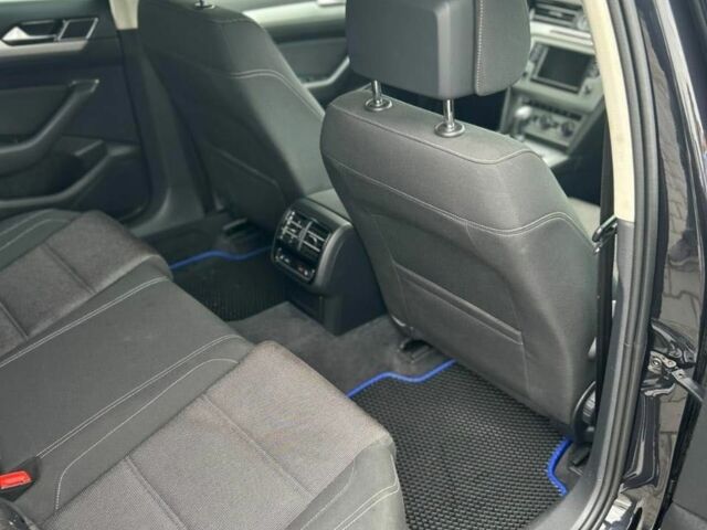 Черный Фольксваген Пассат Вариант, объемом двигателя 2 л и пробегом 212 тыс. км за 15000 $, фото 3 на Automoto.ua