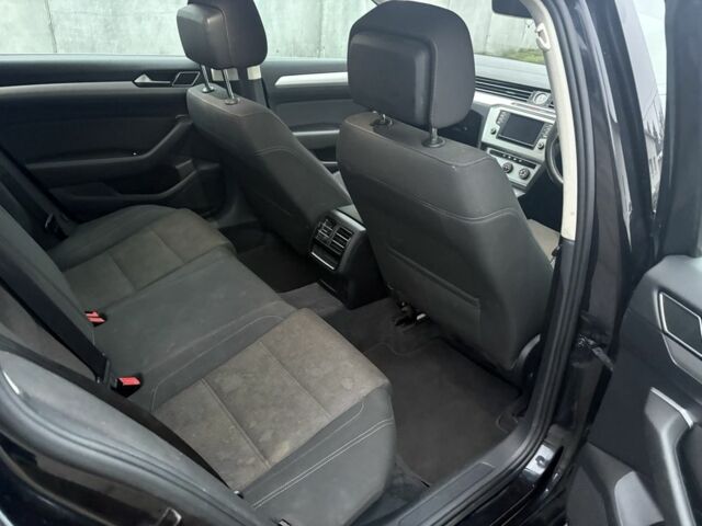 Черный Фольксваген Пассат Вариант, объемом двигателя 2 л и пробегом 129 тыс. км за 5400 $, фото 12 на Automoto.ua