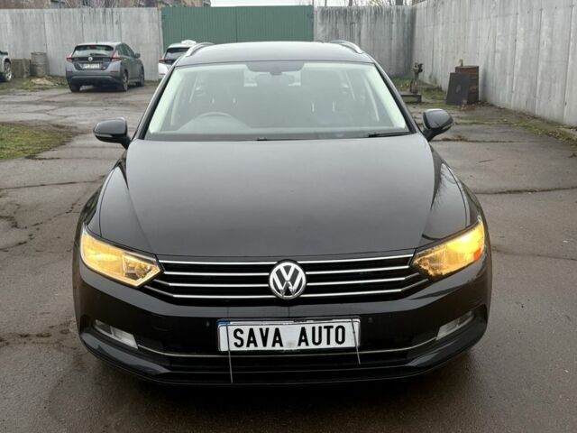 Черный Фольксваген Пассат Вариант, объемом двигателя 2 л и пробегом 129 тыс. км за 5400 $, фото 1 на Automoto.ua