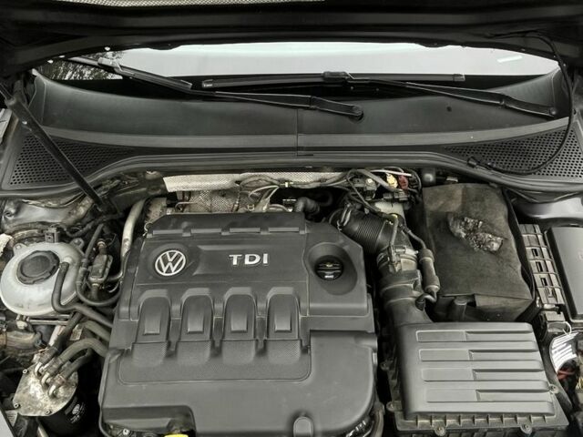 Черный Фольксваген Пассат Вариант, объемом двигателя 2 л и пробегом 258 тыс. км за 14300 $, фото 3 на Automoto.ua