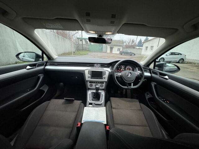 Черный Фольксваген Пассат Вариант, объемом двигателя 2 л и пробегом 129 тыс. км за 5400 $, фото 8 на Automoto.ua