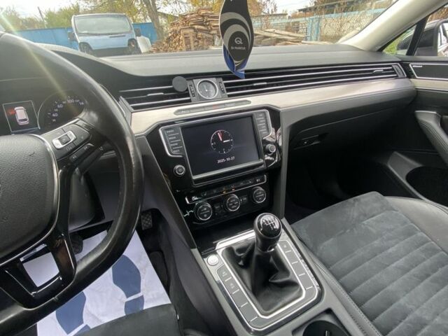 Чорний Фольксваген Пассат Варіант, об'ємом двигуна 2 л та пробігом 245 тис. км за 15500 $, фото 3 на Automoto.ua