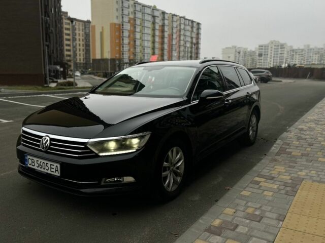 Черный Фольксваген Пассат Вариант, объемом двигателя 2 л и пробегом 241 тыс. км за 13800 $, фото 1 на Automoto.ua