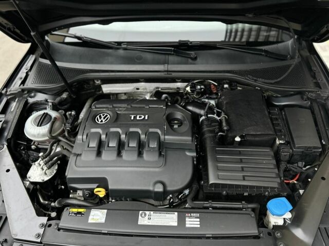 Черный Фольксваген Пассат Вариант, объемом двигателя 2 л и пробегом 241 тыс. км за 13800 $, фото 4 на Automoto.ua