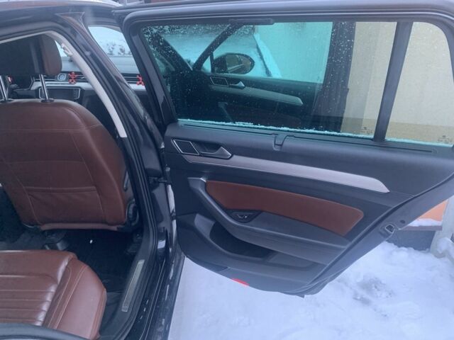 Черный Фольксваген Пассат Вариант, объемом двигателя 2 л и пробегом 200 тыс. км за 14800 $, фото 15 на Automoto.ua