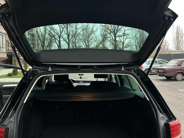 Черный Фольксваген Пассат Вариант, объемом двигателя 2 л и пробегом 241 тыс. км за 13800 $, фото 7 на Automoto.ua