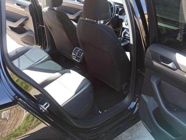 Черный Фольксваген Пассат Вариант, объемом двигателя 1.6 л и пробегом 240 тыс. км за 13500 $, фото 7 на Automoto.ua