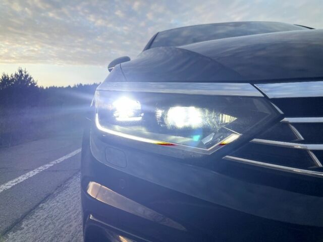 Черный Фольксваген Пассат Вариант, объемом двигателя 2 л и пробегом 186 тыс. км за 17900 $, фото 12 на Automoto.ua