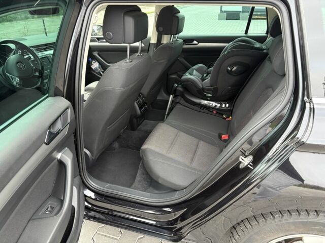 Чорний Фольксваген Пассат Варіант, об'ємом двигуна 2 л та пробігом 220 тис. км за 16000 $, фото 3 на Automoto.ua