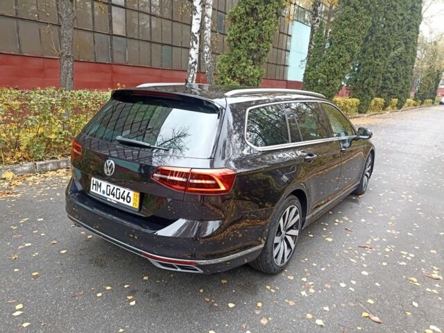 Фольксваген Пассат Варіант 2017 у Житомирі на Automoto.ua Чорний Фольксваген Пассат Варіант, об'ємом двигуна 2 л та пробігом 186 тис. км за 19900 $, фото 3 на Automoto.ua