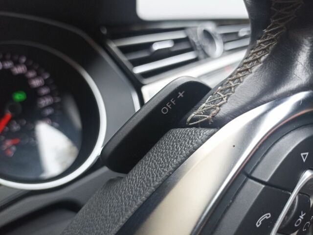 Черный Фольксваген Пассат Вариант, объемом двигателя 2 л и пробегом 186 тыс. км за 17900 $, фото 15 на Automoto.ua