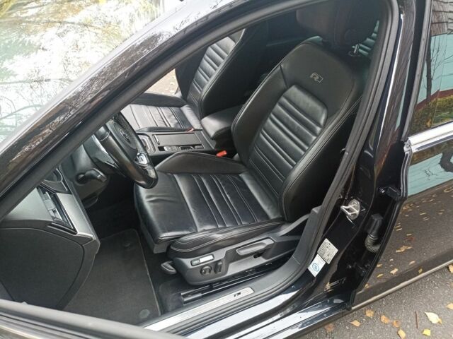 Фольксваген Пассат Варіант 2017 у Житомирі на Automoto.ua Чорний Фольксваген Пассат Варіант, об'ємом двигуна 2 л та пробігом 186 тис. км за 19900 $, фото 9 на Automoto.ua