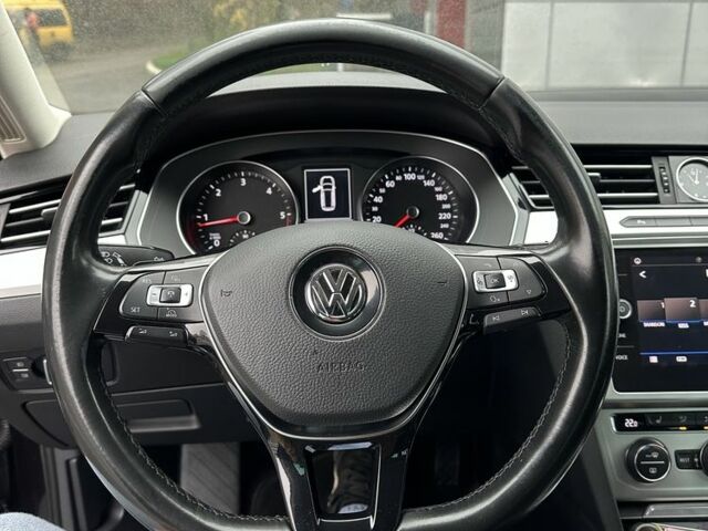 Черный Фольксваген Пассат Вариант, объемом двигателя 2 л и пробегом 380 тыс. км за 12500 $, фото 17 на Automoto.ua