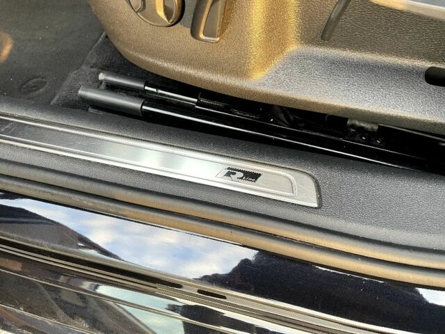 Черный Фольксваген Пассат Вариант, объемом двигателя 2 л и пробегом 186 тыс. км за 17900 $, фото 11 на Automoto.ua