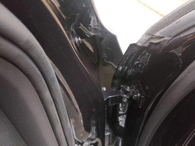 Черный Фольксваген Пассат Вариант, объемом двигателя 2 л и пробегом 186 тыс. км за 17900 $, фото 16 на Automoto.ua