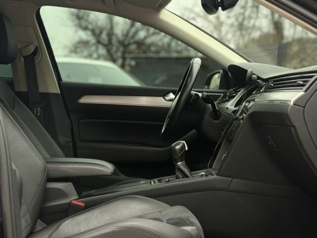 Черный Фольксваген Пассат Вариант, объемом двигателя 2 л и пробегом 226 тыс. км за 17500 $, фото 9 на Automoto.ua