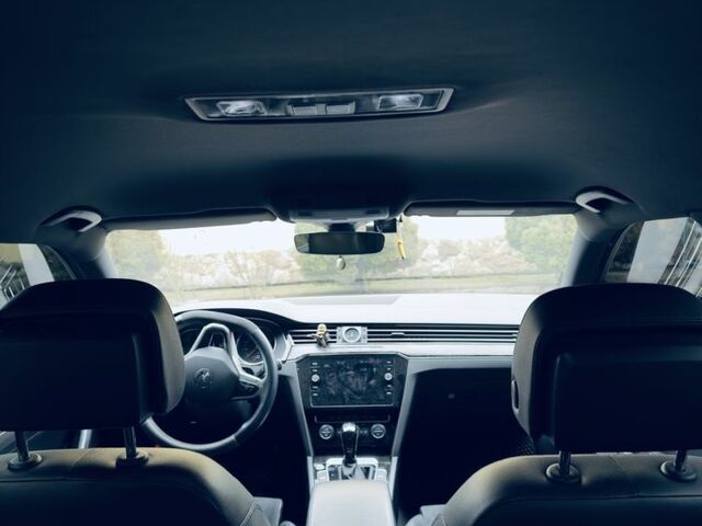 Чорний Фольксваген Пассат Варіант, об'ємом двигуна 2 л та пробігом 263 тис. км за 18450 $, фото 13 на Automoto.ua