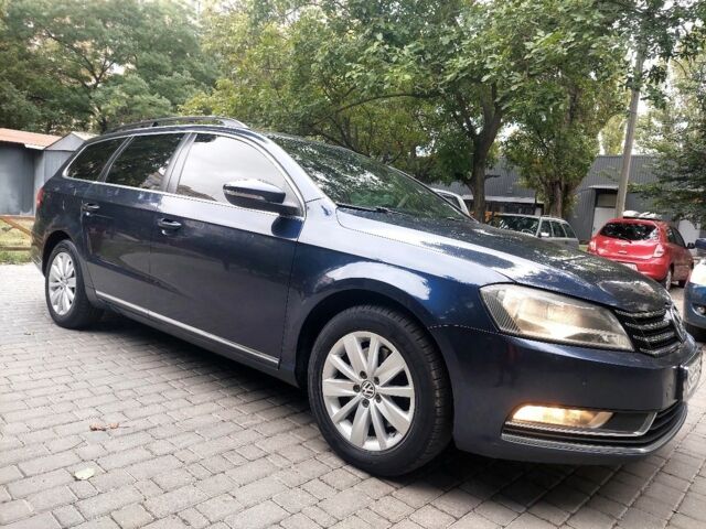 Фольксваген Пассат Варіант 2018 у Одесі на Automoto.ua Чорний Фольксваген Пассат Варіант, об'ємом двигуна 2 л та пробігом 40 тис. км за 8000 $, фото 2 на Automoto.ua