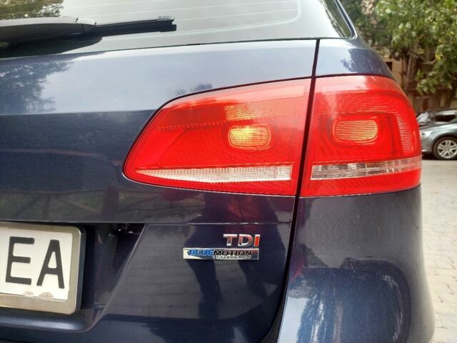 Фольксваген Пассат Варіант 2018 у Одесі на Automoto.ua Чорний Фольксваген Пассат Варіант, об'ємом двигуна 2 л та пробігом 40 тис. км за 8000 $, фото 4 на Automoto.ua