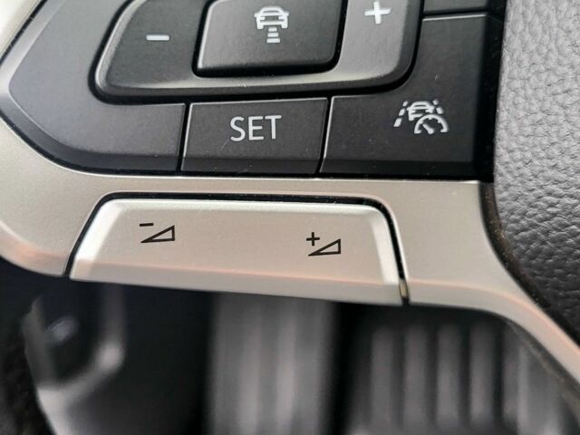 Черный Фольксваген Пассат Вариант, объемом двигателя 2 л и пробегом 182 тыс. км за 22500 $, фото 15 на Automoto.ua