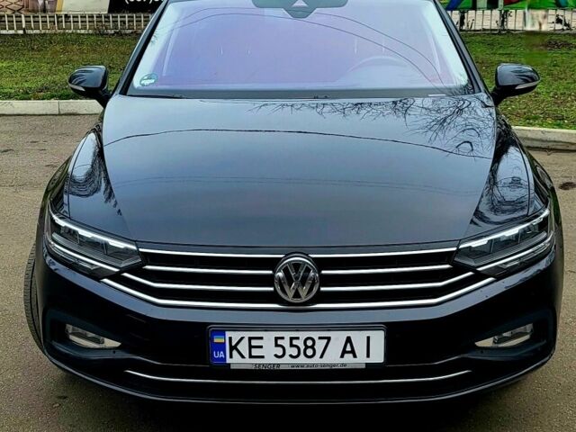 Черный Фольксваген Пассат Вариант, объемом двигателя 2 л и пробегом 182 тыс. км за 22500 $, фото 10 на Automoto.ua