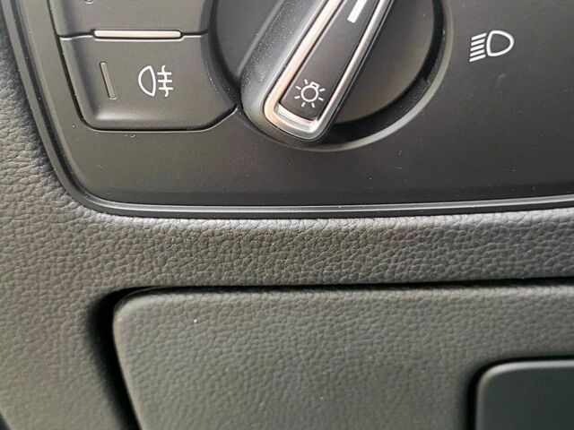 Черный Фольксваген Пассат Вариант, объемом двигателя 2 л и пробегом 182 тыс. км за 22500 $, фото 16 на Automoto.ua