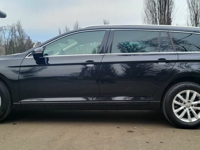 Черный Фольксваген Пассат Вариант, объемом двигателя 2 л и пробегом 182 тыс. км за 22500 $, фото 9 на Automoto.ua